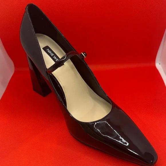 Nine West Black Patent Mary Jane Pointed Pumps - Picture 3 of 3
